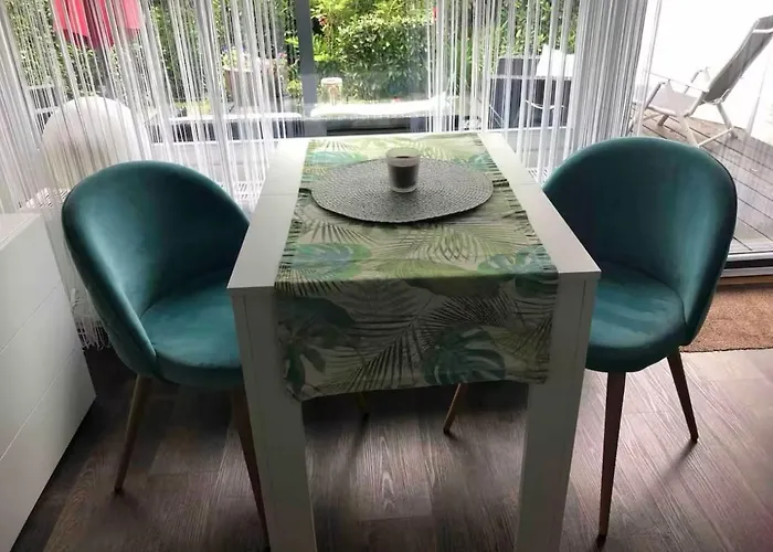 Schoene In * Энгельскирхен