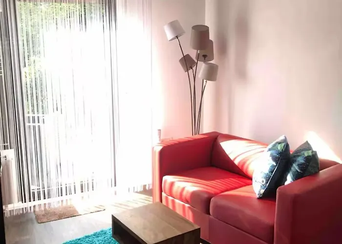 Schoene In Апартаменты *